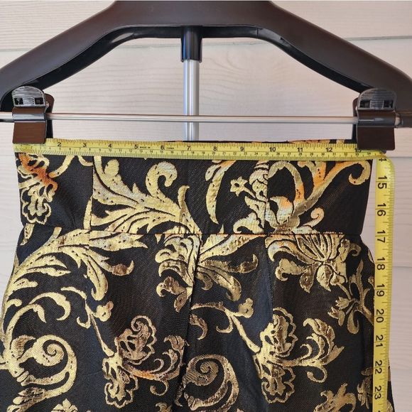 Black and Gold Metallic skirt Sz 2 By ABS Allen Schwartz - Picture 6 of 8